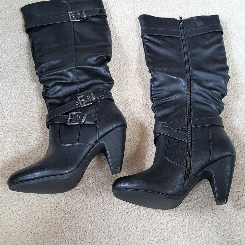 NEW JESSICA CLINE BLACK SIDE ZIP BOOTS